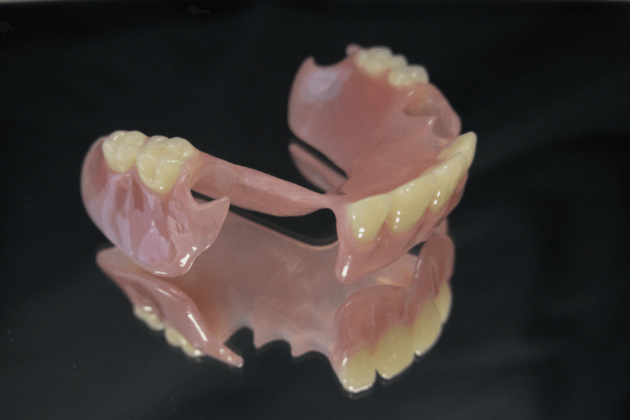 精密な歯科技工物